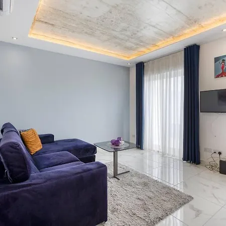 Stylish 1br Penthouse W Panoramic Views & Bbq By 360 Estates